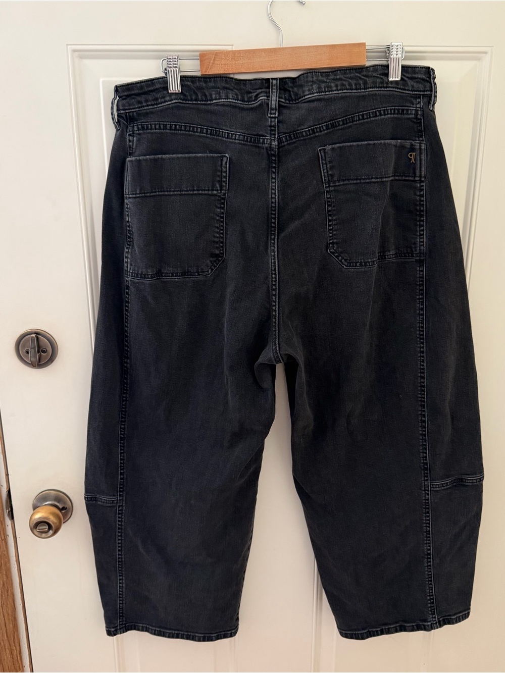 The Kenna Mid-Rise Heritage Barrel Jeans by Pilcro: Denim-Knit Edition Size 16 - Picture 11 of 11